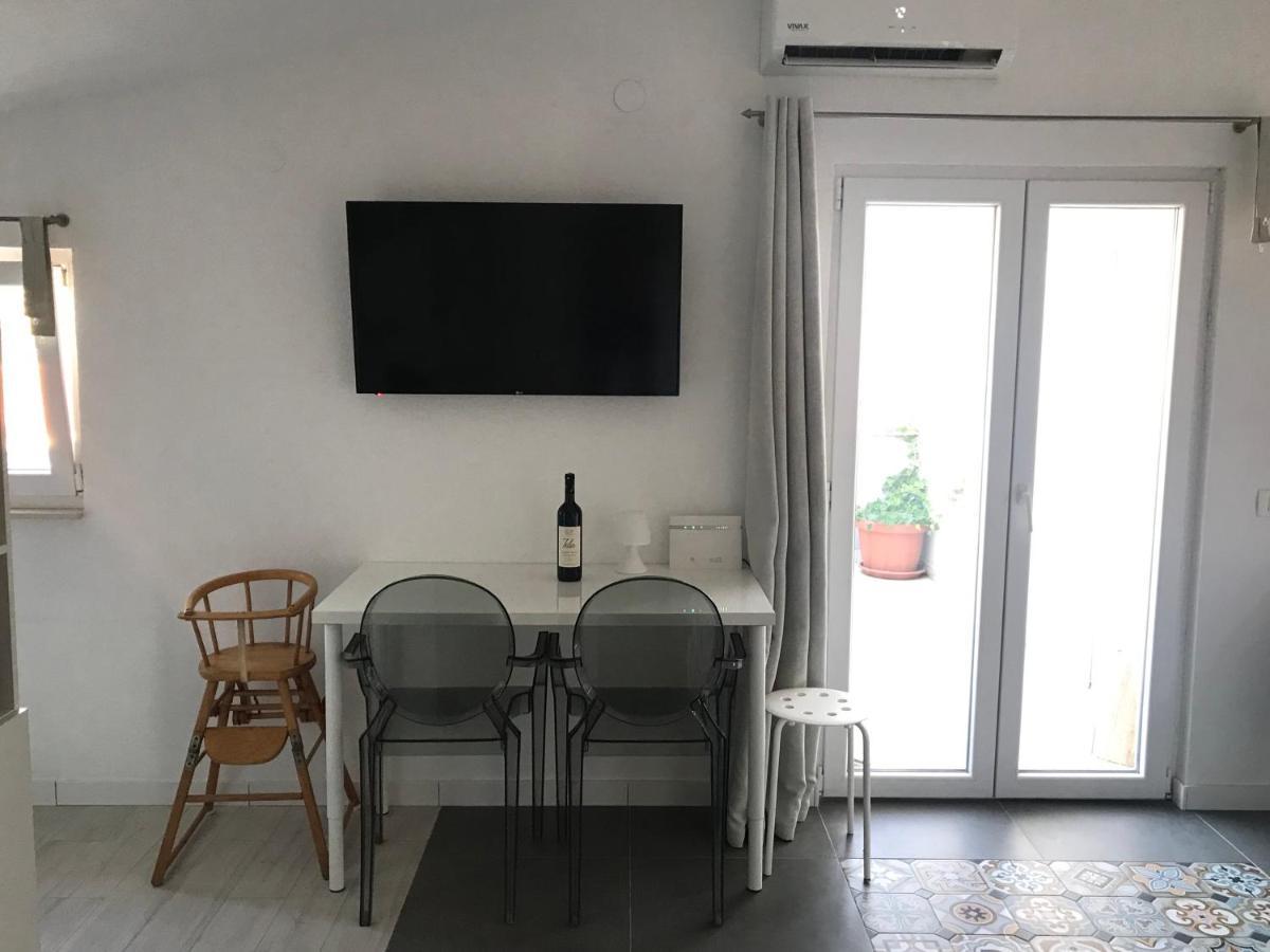 Apartment Laguna Vinišće Dış mekan fotoğraf