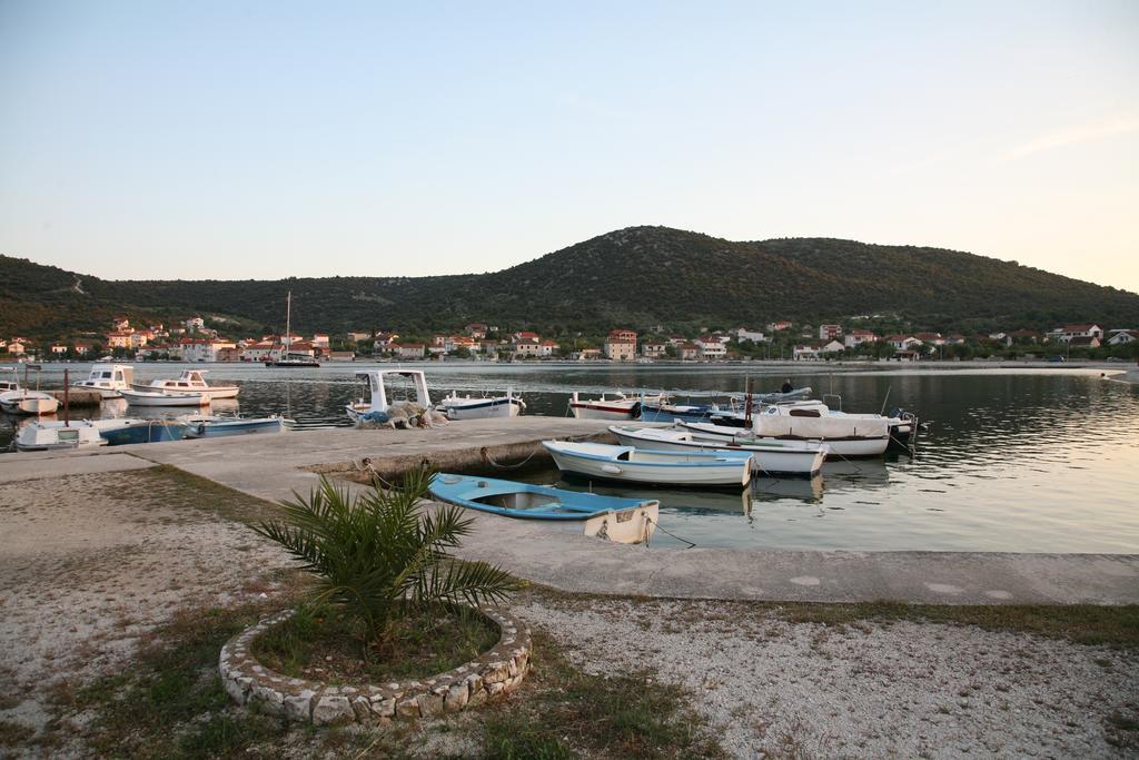 Apartment Laguna Vinišće Dış mekan fotoğraf