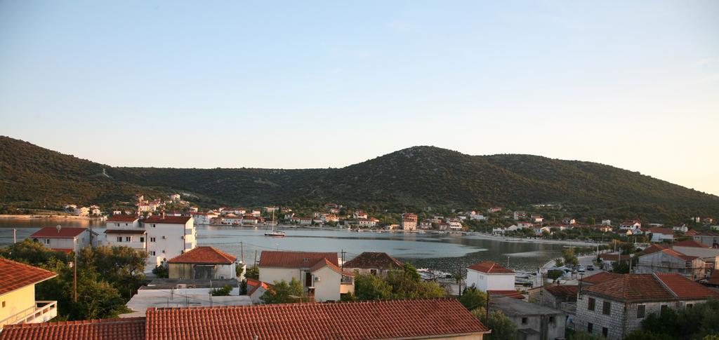 Apartment Laguna Vinišće Dış mekan fotoğraf